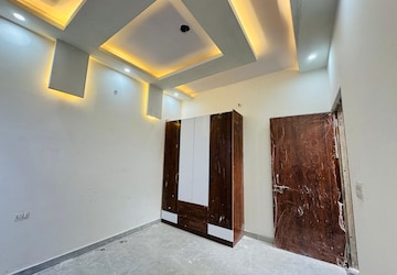 Room in 3 BHK Villa at ORO City, Jankipuram – for Sale