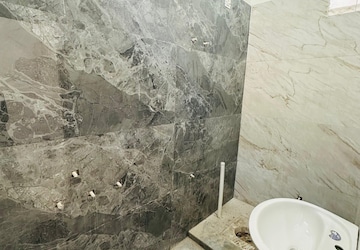 Bathroom in 3 BHK Villa at ORO City, Jankipuram – for Sale