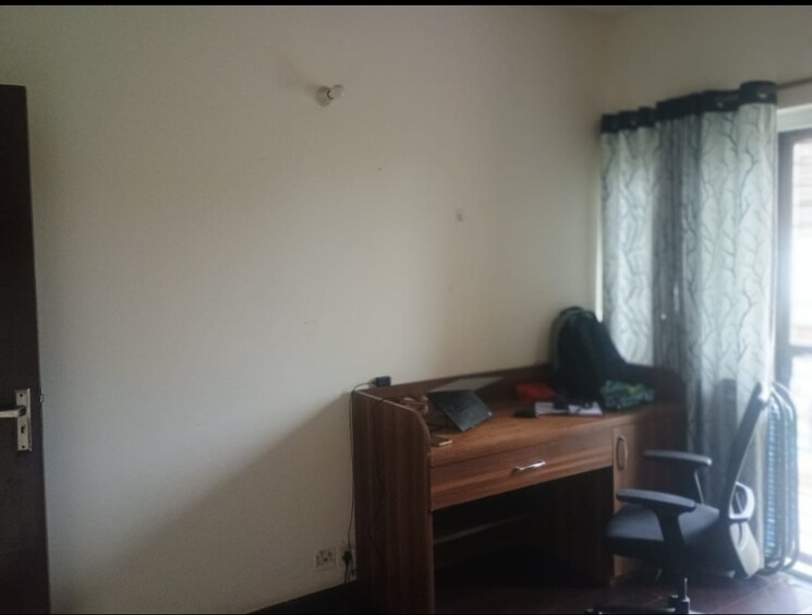 Living Room, sector 88 3 Bedroom 250 Sq.Yd. Builder Floor In Sector 88 Faridabad 9336613