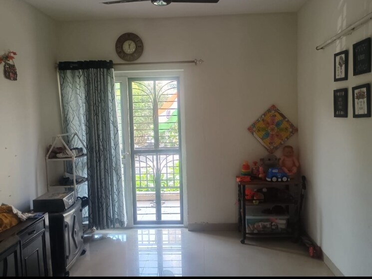 Living Room, sector 88 3 Bedroom 250 Sq.Yd. Builder Floor In Sector 88 Faridabad 9336613