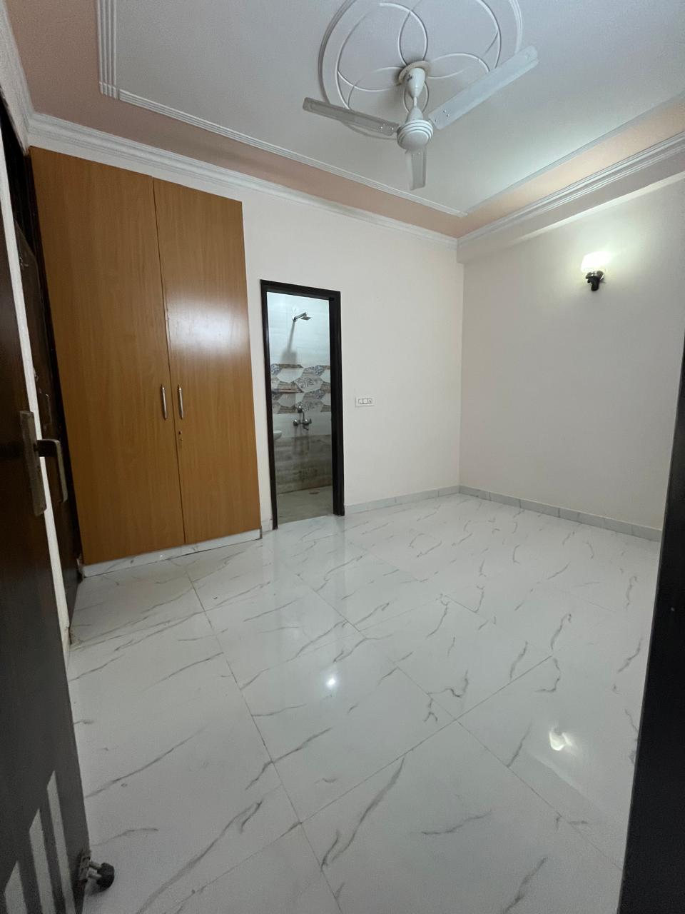 2 BHK Apartment For Rent in Saket
