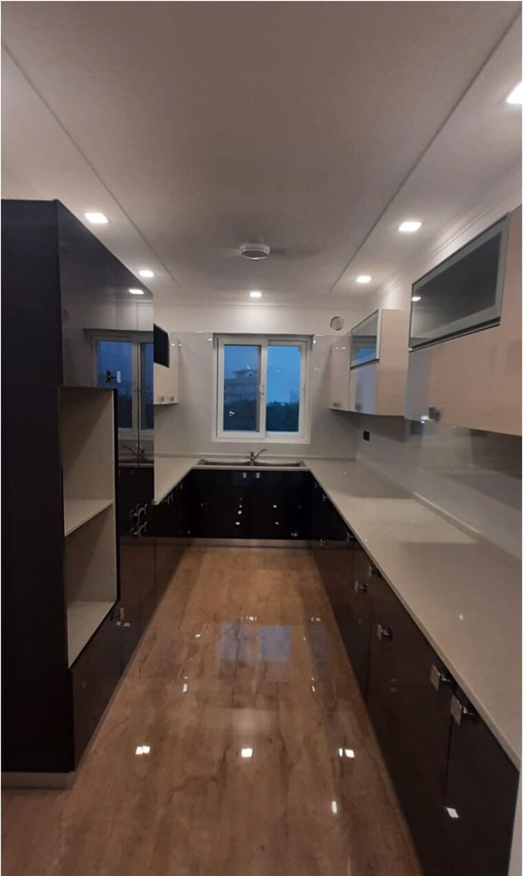 Kitchen, sector 81 4 Bedroom 270 Sq.Yd. Builder Floor In Sector 81 Faridabad 9336634