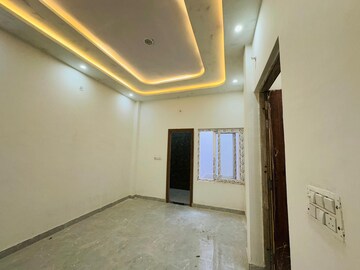 Room in 2 BHK Villa at ORO City, Jankipuram – for Sale
