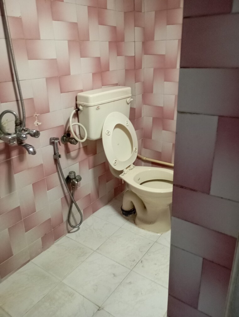 Bathroom, chakala 1 Bedroom 340 Sq.Ft. Apartment In Chakala Mumbai 9336723