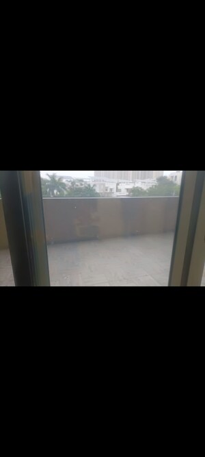 Room in 3 BHK Apartment at Sun Skyview, Shela – for Rent