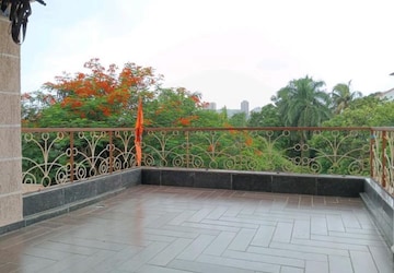 Swimming Pool in 4 BHK Villa at Rajvilas Hawa Mahal Chs, Manpada – for Rent