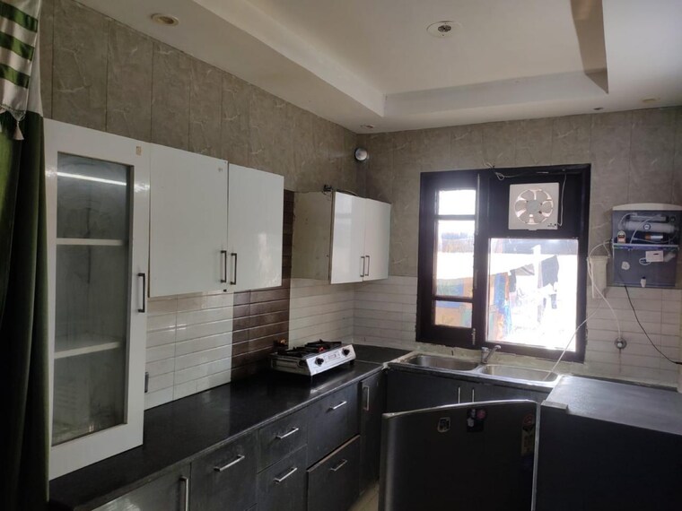 Kitchen, vip road 2 Bedroom 1200 Sq.Ft. Apartment In Vip Road Zirakpur 9336790