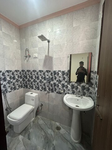 Bathroom in 2 BHK Builder Floor at Saket – for Rent