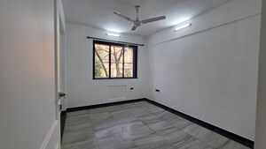 Room in 3 BHK Apartment at Hiranandani Estate, Ghodbunder Road – for Rent