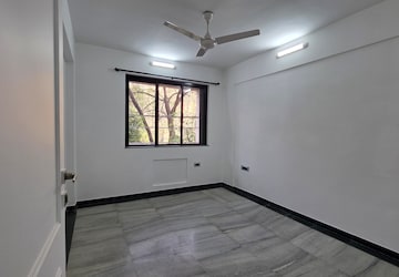 Room in 3 BHK Apartment at Hiranandani Estate, Ghodbunder Road – for Rent