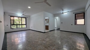 Room in 3 BHK Apartment at Hiranandani Estate, Ghodbunder Road – for Rent