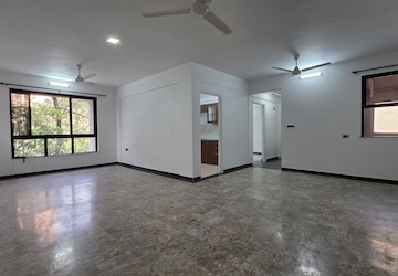 Room in 3 BHK Apartment at Hiranandani Estate, Ghodbunder Road – for Rent