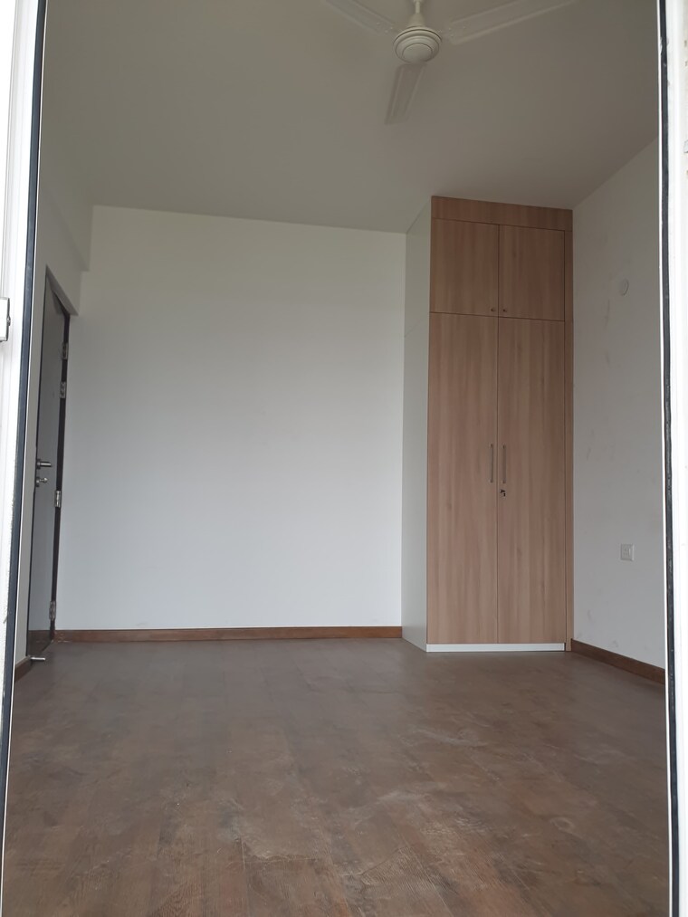 Room, ss-linden 4 Bedroom 2250 Sq.Ft. Builder Floor In Sector 84 Gurgaon 9336896