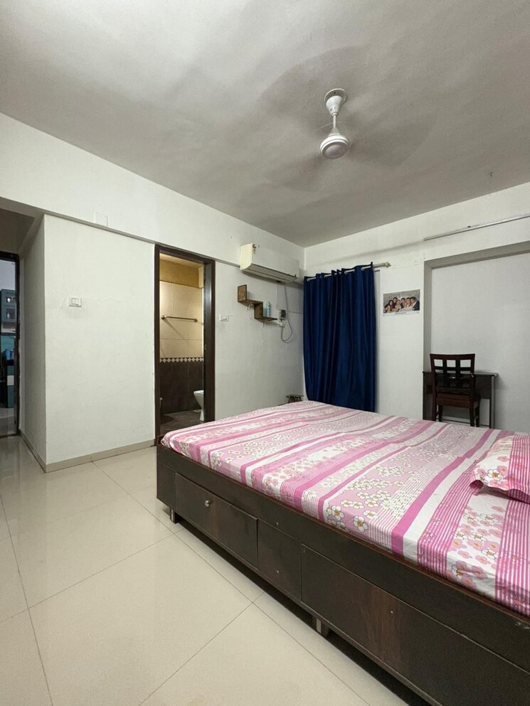 Bedroom, viman nagar Pg For Girls In Viman Nagar 9336911