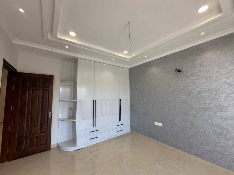 Room, sunny enclave 2 Bedroom 116 Sq.Yd. Apartment In Sunny Enclave Mohali 9336899