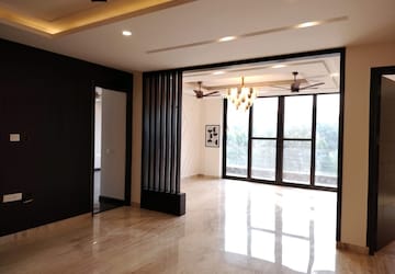 Room in 4 BHK Builder Floor at Sushant Lok 2, Sector 57 – for Sale