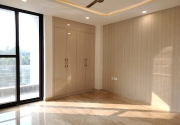 Room in 4 BHK Builder Floor at Sushant Lok 2, Sector 57 – for Sale