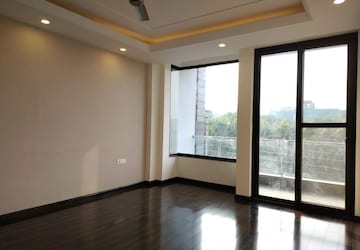 Room in 4 BHK Builder Floor at Sushant Lok 2, Sector 57 – for Sale