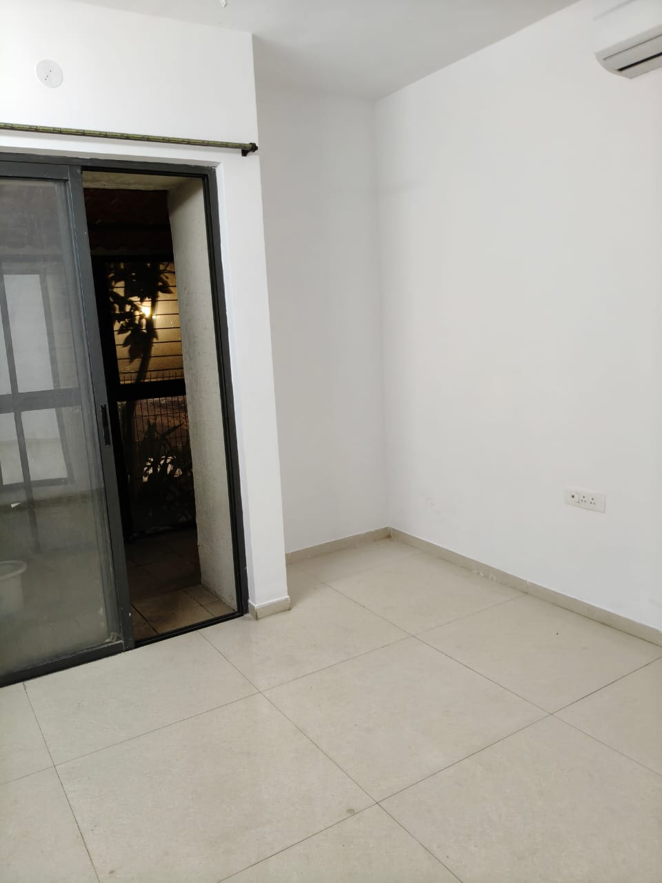 2.5 BHK 950 Sq.Ft. Apartment in Lodha Downtown