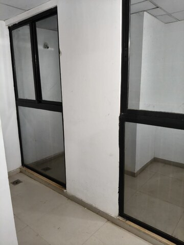Room in 2.5 BHK Apartment at Lodha Downtown, Dombivli East – for Rent