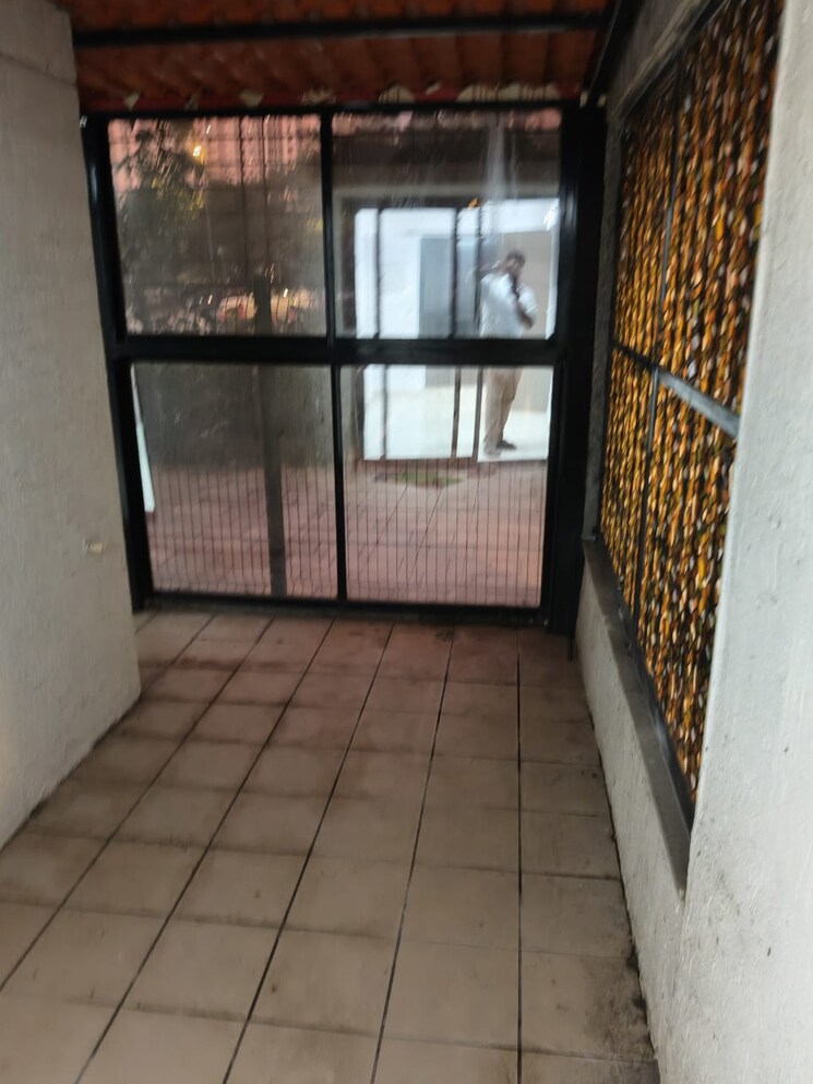 Balcony, lodha-downtown 2.5 Bedroom 950 Sq.Ft. Apartment In Dombivli East Thane 9336923