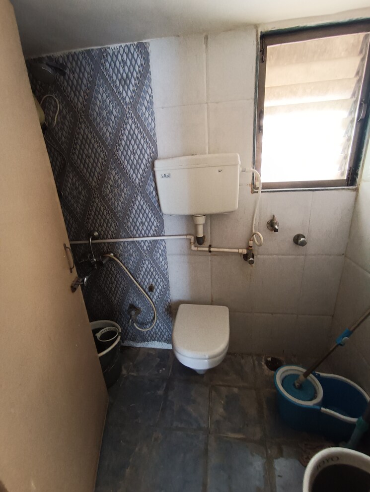 Bathroom, bajaj-prakriti-angan 2 Bedroom 922 Sq.Ft. Apartment In Kalyan West Thane 9336955