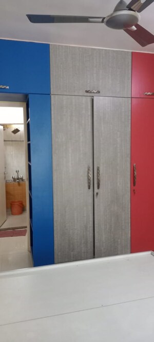 Furnished Amenities in 2 BHK Apartment at Sheth Vasant Marvel, Borivali East – for Rent