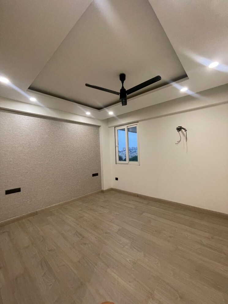 Room, emaar-emrald-floors-select 4 Bedroom 2000 Sq.Ft. Builder Floor In Sector 65 Gurgaon 9336961