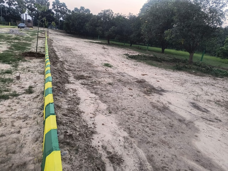 undefined, kanpur road  700 Sq.Ft. Plot In Kanpur Road Lucknow 9336958