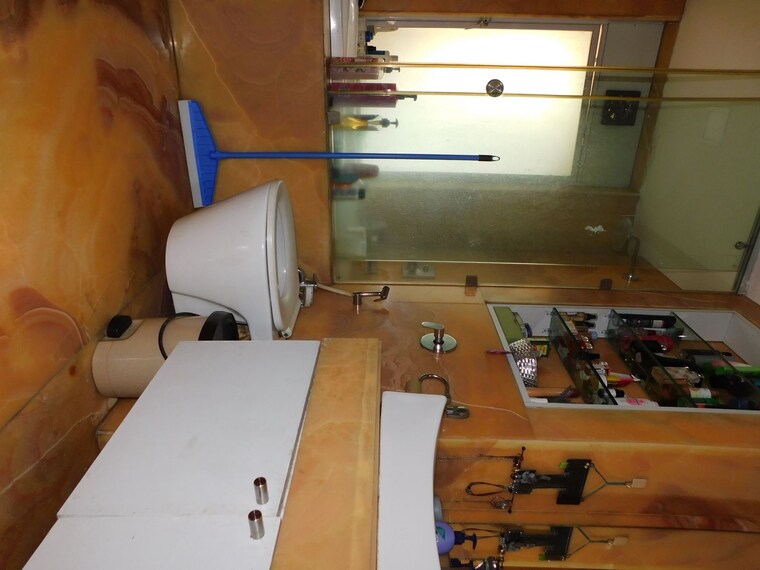 Bathroom, supreme-lake-superior 5 Bedroom 4500 Sq.Ft. Apartment In Powai Mumbai 9336941