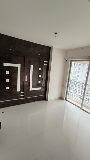 Room in 2 BHK Apartment at Gurukrupa Guru Atman, Kalyan West – for Rent