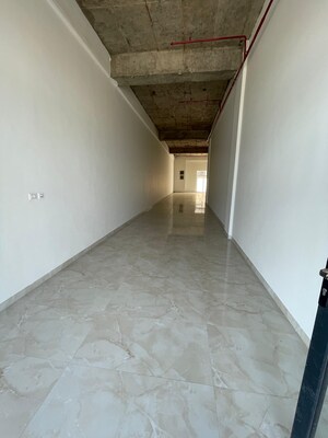  Showroom For Rent in New Aster Plaza, International Airport Road