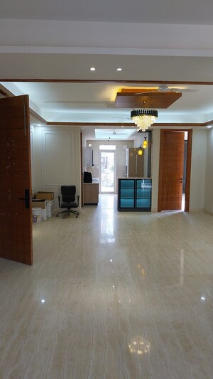 Living Room in 3.5 BHK Builder Floor at Ansal API Esencia, Sector 67 – for Sale