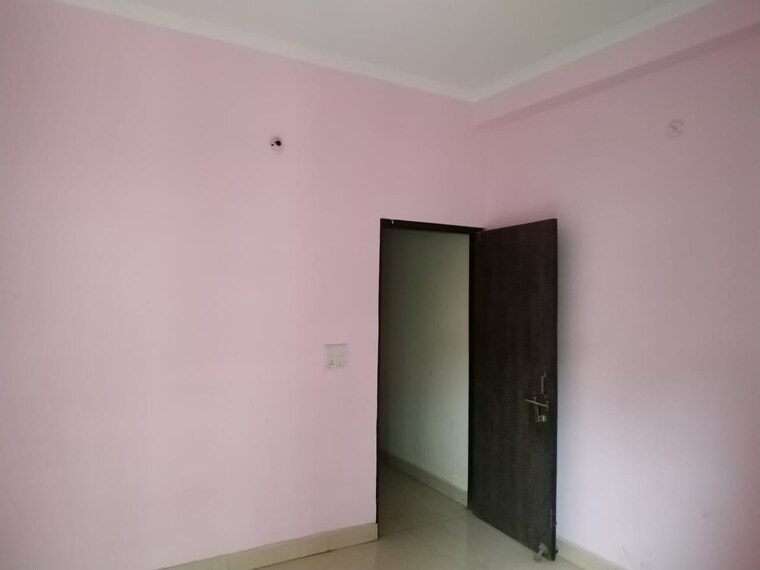 Room, dlf ankur vihar 2 Bedroom 670 Sq.Ft. Builder Floor In Dlf Ankur Vihar Ghaziabad 9337043