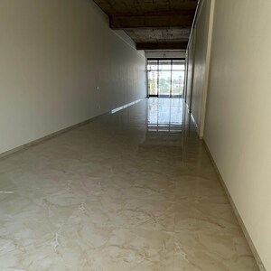  Showroom For Rent in New Aster Plaza, International Airport Road