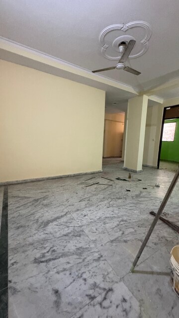 Room in 3 BHK Builder Floor at Chattarpur – for Rent