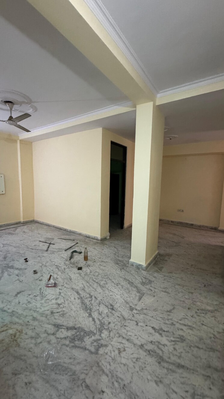 Room, chattarpur 3 Bedroom 1000 Sq.Ft. Builder Floor In Chattarpur Delhi 9337086