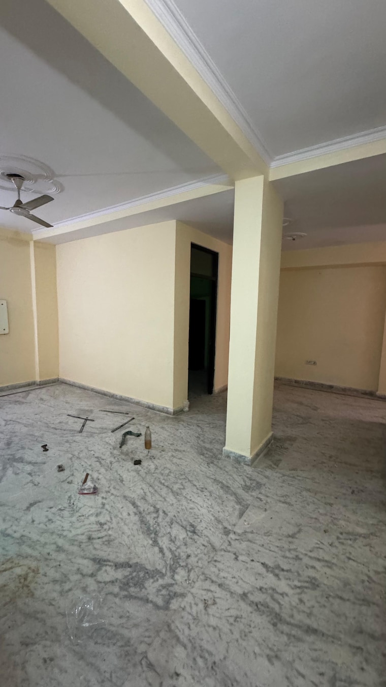 Room, chattarpur 3 Bedroom 1000 Sq.Ft. Builder Floor In Chattarpur Delhi 9337086