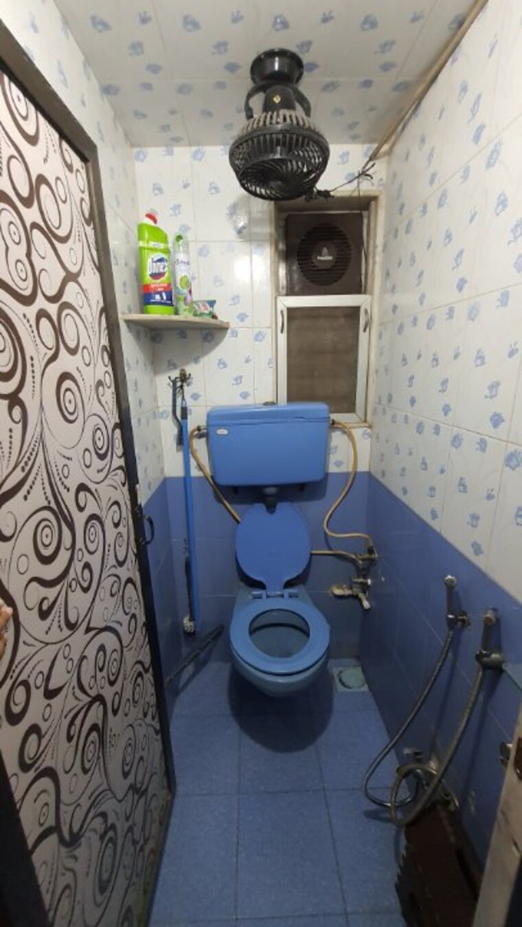 Bathroom, kalpataru-srishti 1 Bedroom 432 Sq.Ft. Apartment In Mira Road Thane 9271892