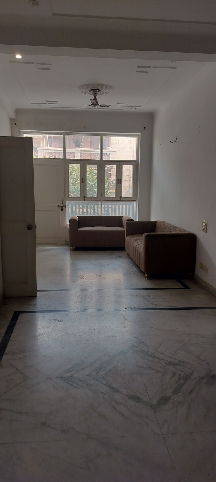 Living Room, sector 48 3 Bedroom 200 Sq.Mt. Independent House In Sector 48 Noida 9337077