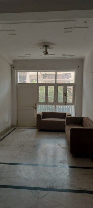 Living Room in 3 BHK Independent House at Sector 48 – for Rent