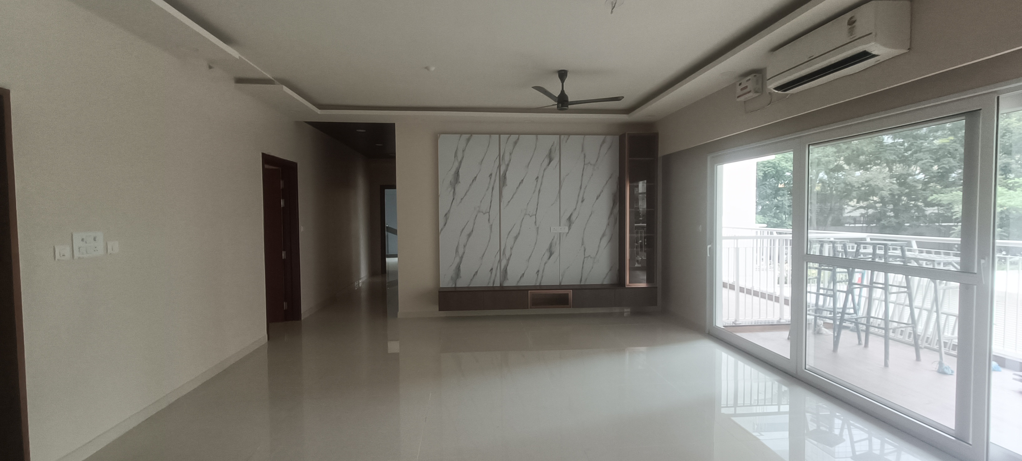 4 BHK + Servant Room 2700 Sq.Ft. Apartment in L&T Raintree Boulevard