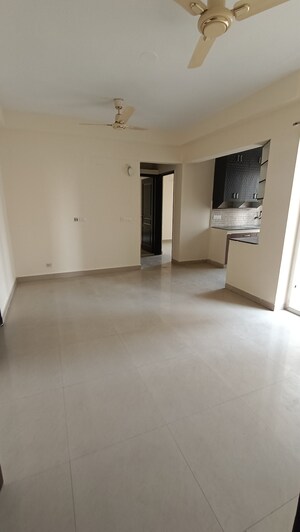 Room in 2 BHK Apartment at Sethi Max Royal, Sector 76 – for Rent
