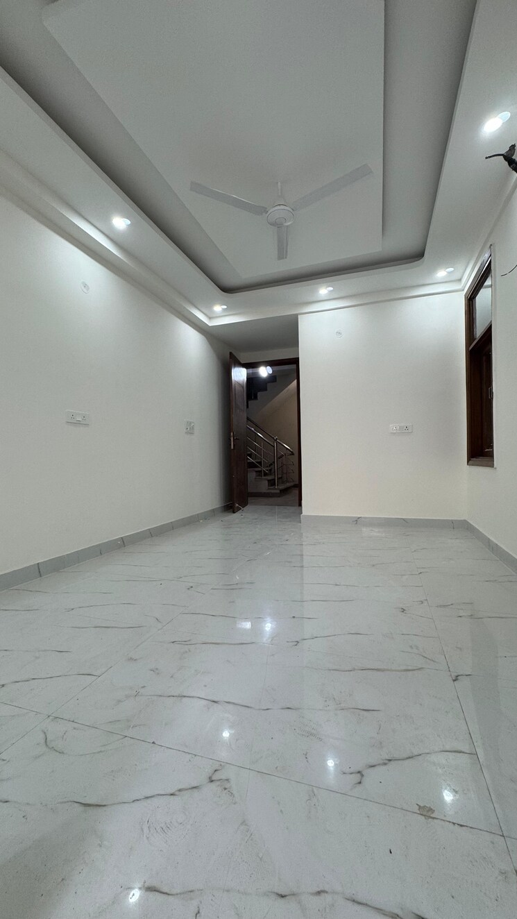 Room, chattarpur 2 Bedroom 950 Sq.Ft. Builder Floor In Chattarpur Delhi 9337112