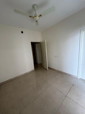 Room in 2 BHK Apartment at Signature The Millennia 2, Sector 37d – for Rent