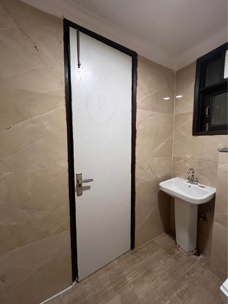 Bathroom, saket 1 Bedroom 500 Sq.Ft. Builder Floor In Saket Delhi 9337114