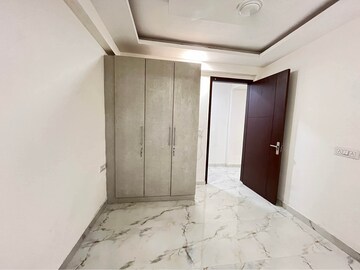 Room in 1 BHK Builder Floor at Saket – for Rent