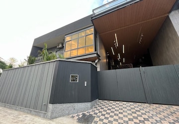 4 BHK Independent House For Sale in Boutique Residential Apartments A 3 2, Vasant Vihar