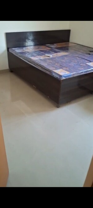 Room in 2 BHK Apartment at Adani Aangan, Sector 89a – for Rent