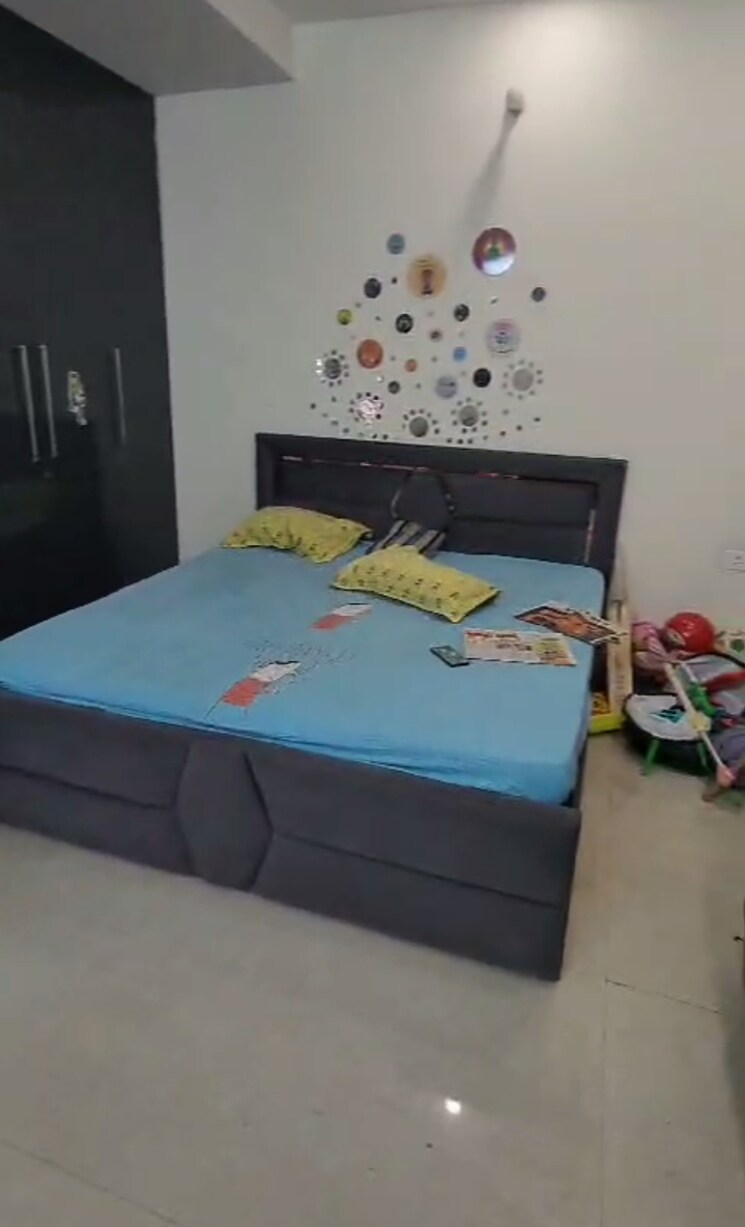 Bedroom, dwarika-raj-garden-city 3 Bedroom 162 Sq.Yd. Builder Floor In Raj Nagar Extension Ghaziabad 9337143